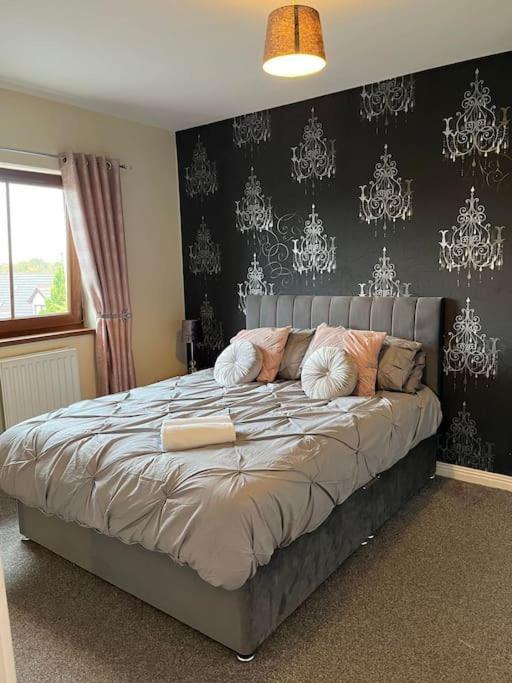 Lovely 2 Bedroom Family Apartment In Newcastle ニューカッスル エクステリア 写真